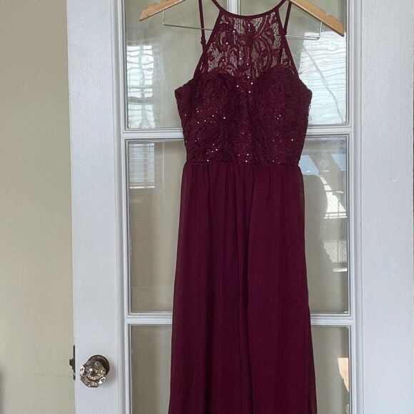 Preowned speechless burgundy lace halter top maxi gown dress junior teen size 3 - Picture 2 of 14